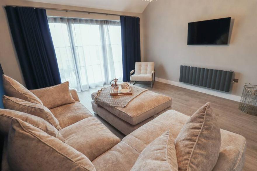WYSTERIA, family friendly, luxury holiday cottage in Willerby