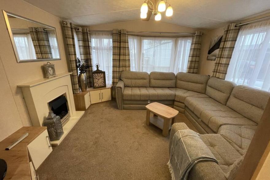 Two bedroom  Caravan at Lilliarsedge