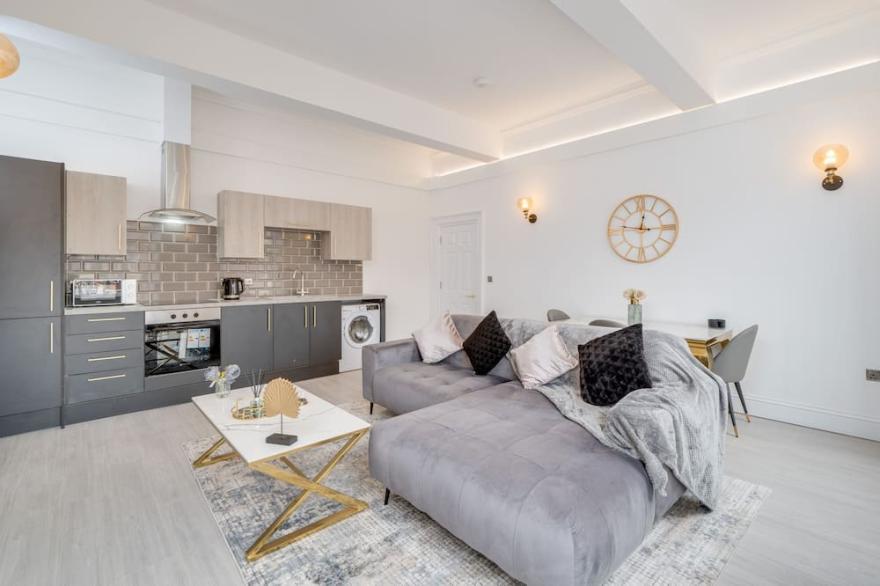 3 Bedroom Luxury Apartment