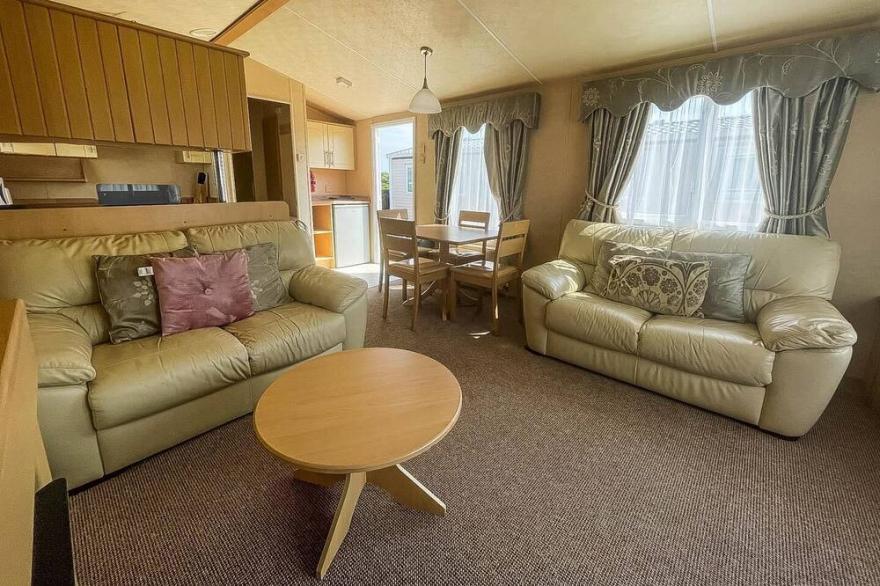 4 berth nearby Hunstanton beach in Norfolk ref 13018L