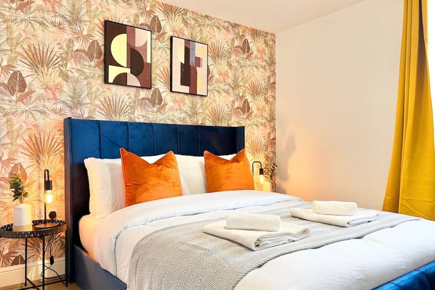 20% OFF Weekly 2 BED Centurion Lane Family Business Relocation