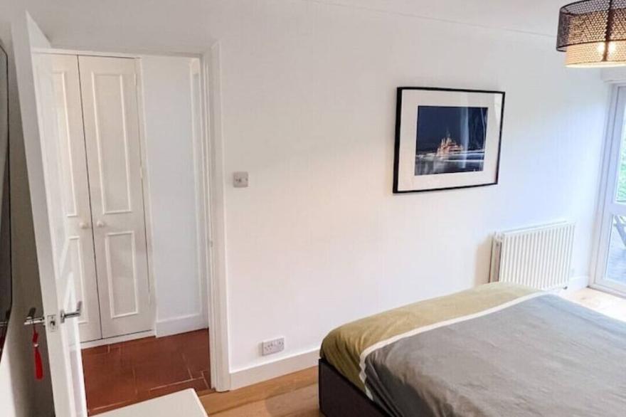 Charming 2BD in Twickenham Large Private Garden