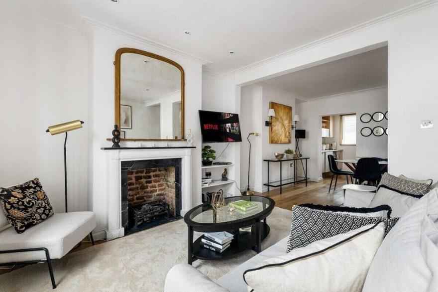 City Chic Maisonette by Harrods
