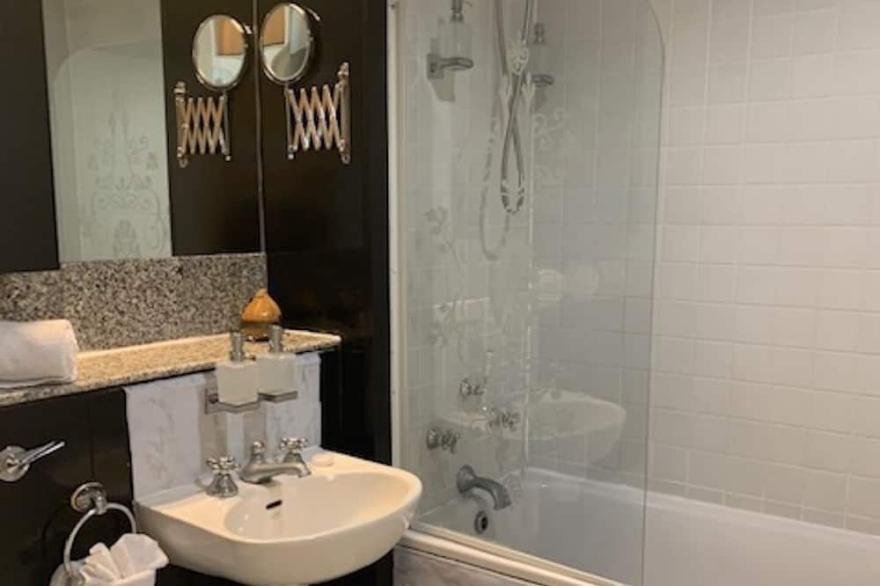 Attractive, Clean 1bed 1bath, South Kensington