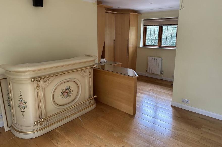 Luxury Wentworth Private Flat