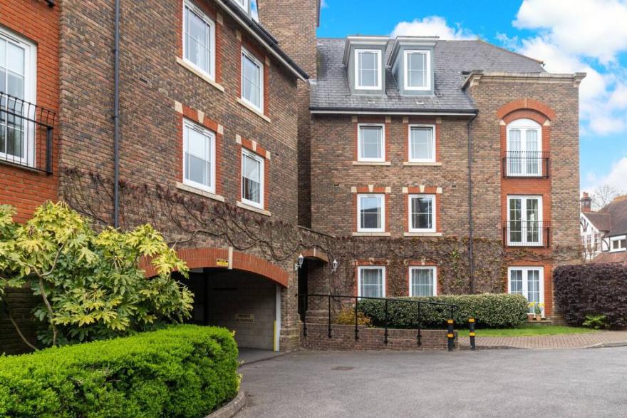 Pass the Keys | Perfectly located spacious flat