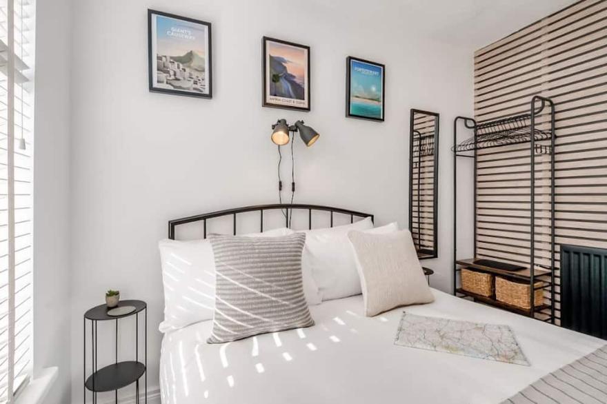Luxury Apartment by Central Belfast Apartments