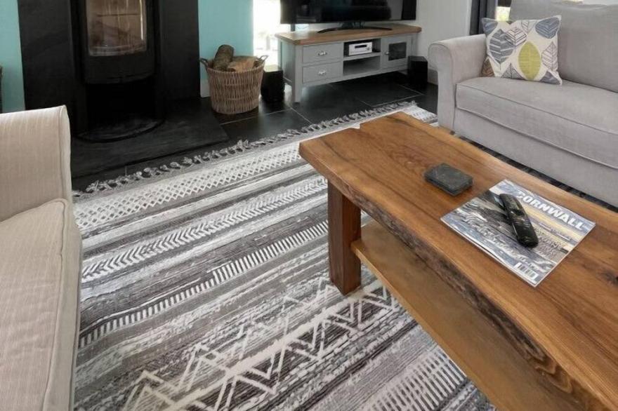 Skylark 3 bed + Snug Sleeps 6+2
