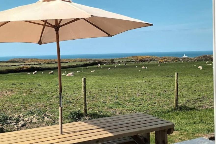 Treathro Farm - Stunning Coastal Retreat