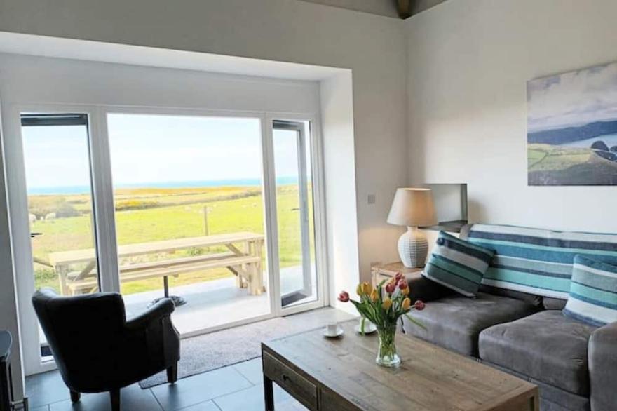 Treathro Farm - Stunning Coastal Retreat
