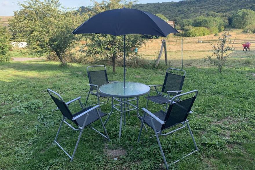 Private Cabin - close to Brighton beaches restaurants etc
