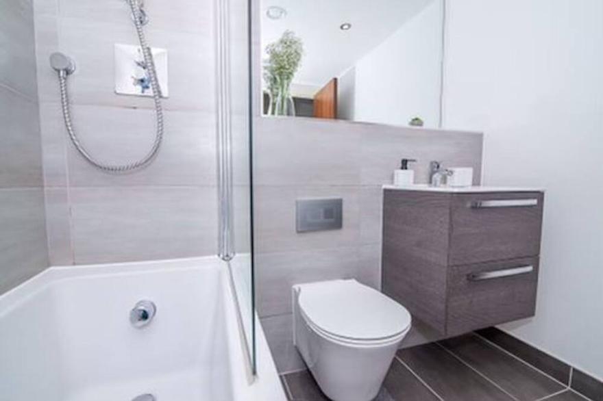 Stunning Apartment In The Heart Of Birmingham