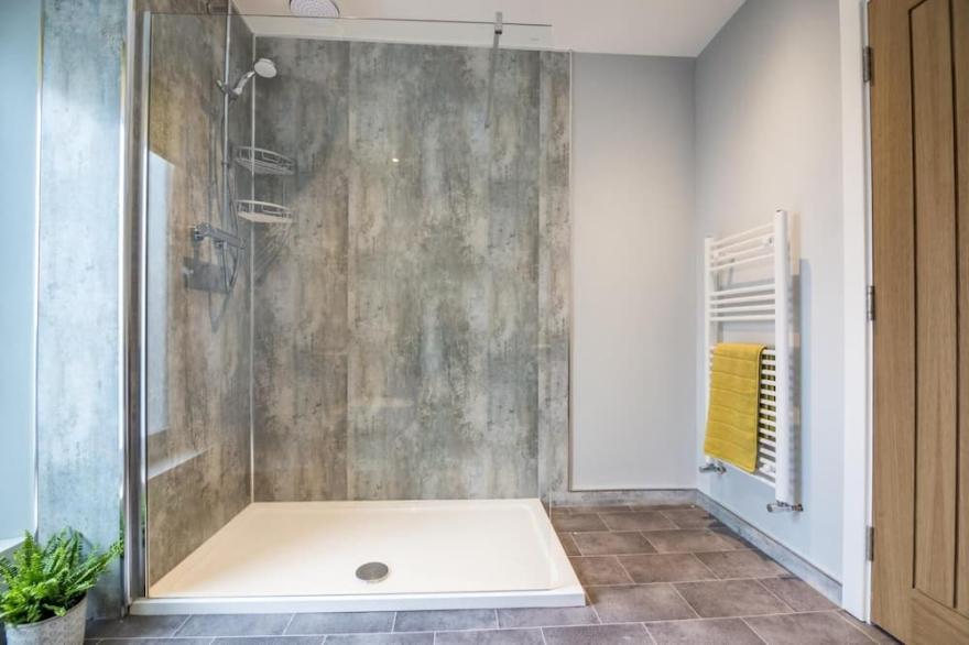 Tipyn O Haul - 1 Bedroom Apartment - Tenby