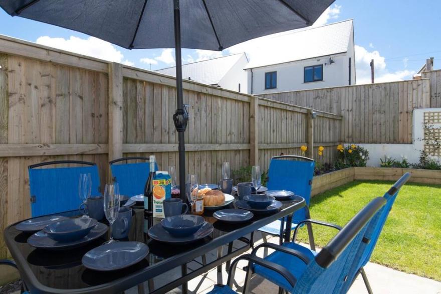Park Gardens - Lovely Cottage, Parking, Central Location