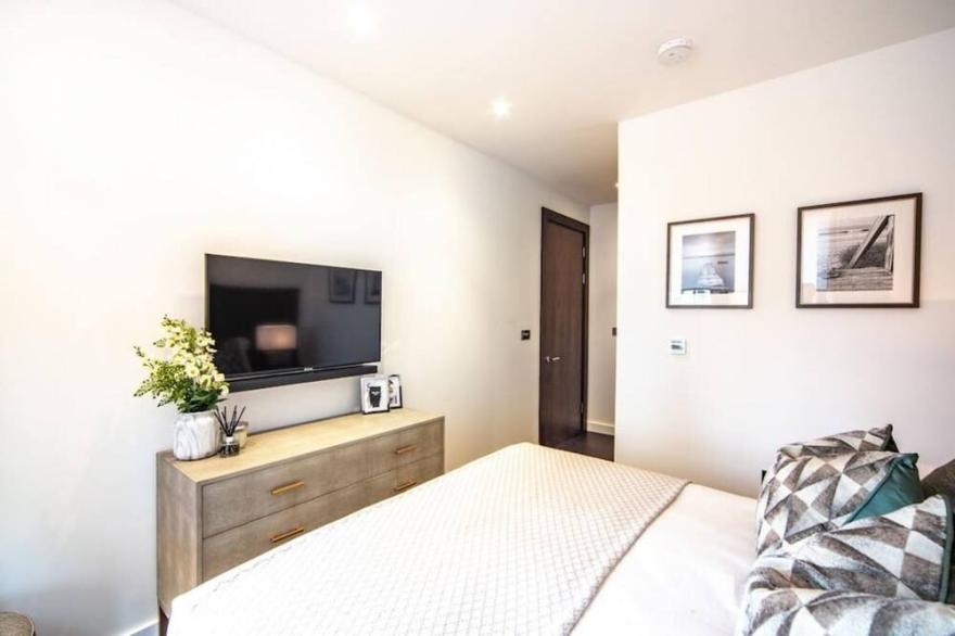 Luxury Two bed by the US Embassy