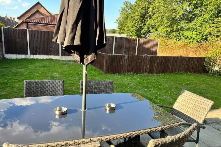 Beautiful 2-Bed House in Lincoln