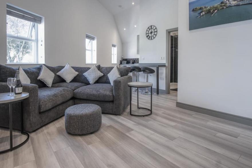 Four Seasons - 1 Bedroom Apartment - Tenby