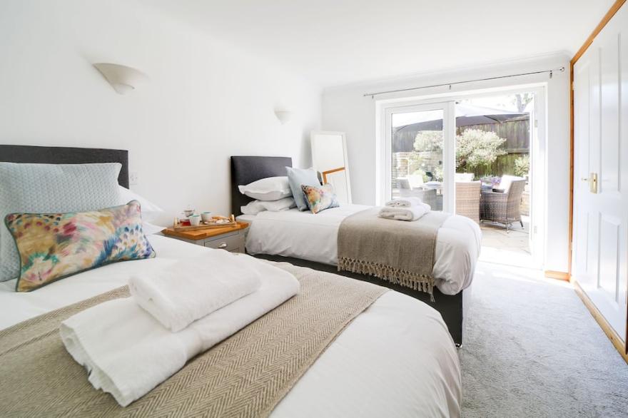 Little Fourways, St Minver -stunning Property Sleeps 8+dogs
