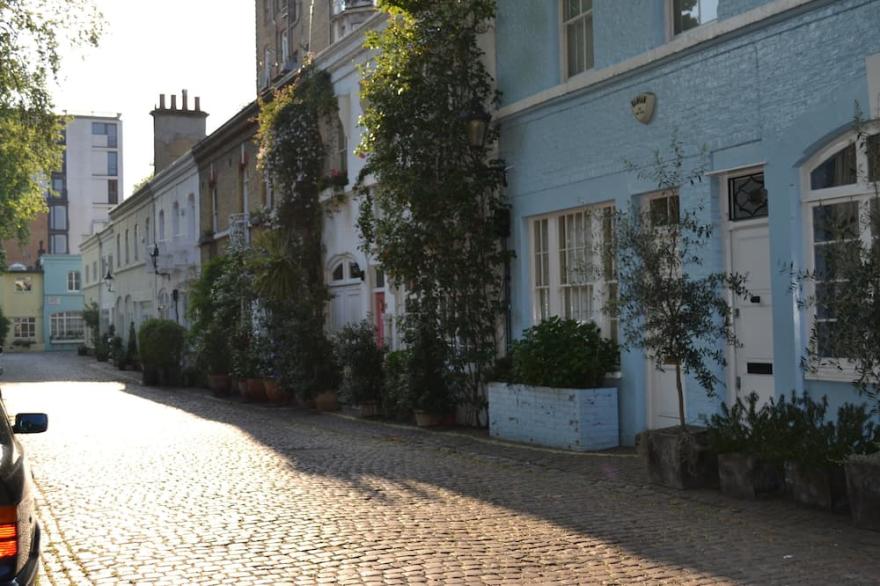 Unique maisonette in heart of Knightsbridge 5mn from Harrods, Parks & Museums