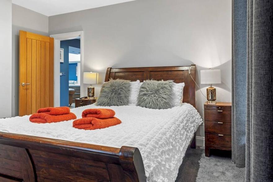 Pass the Keys | Luxury Cottage with Hot Tub near Secluded Beach