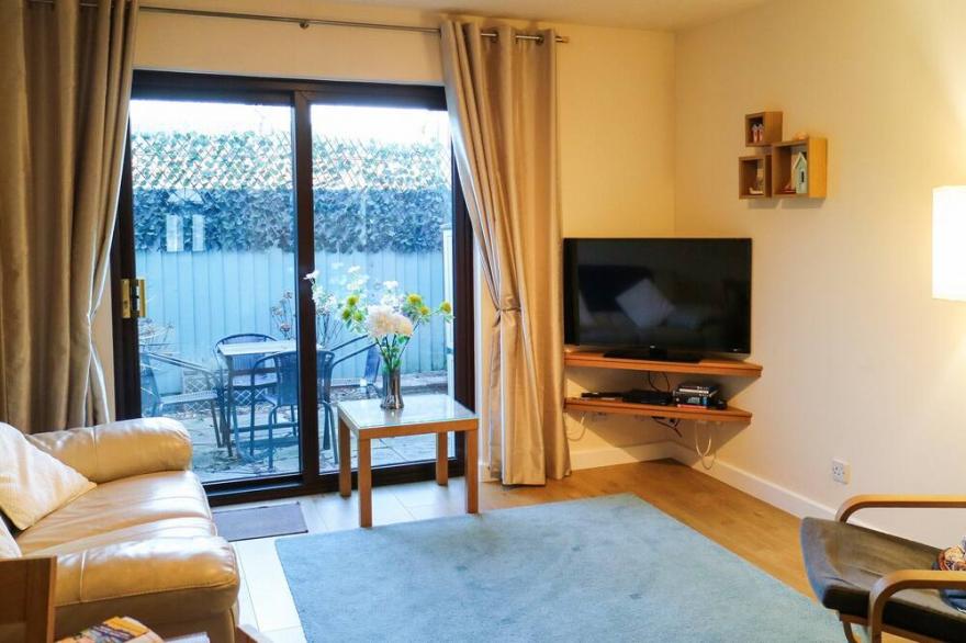 2 bedroom accommodation in Poole