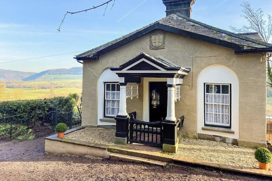 2 bedroom accommodation in Monmouth