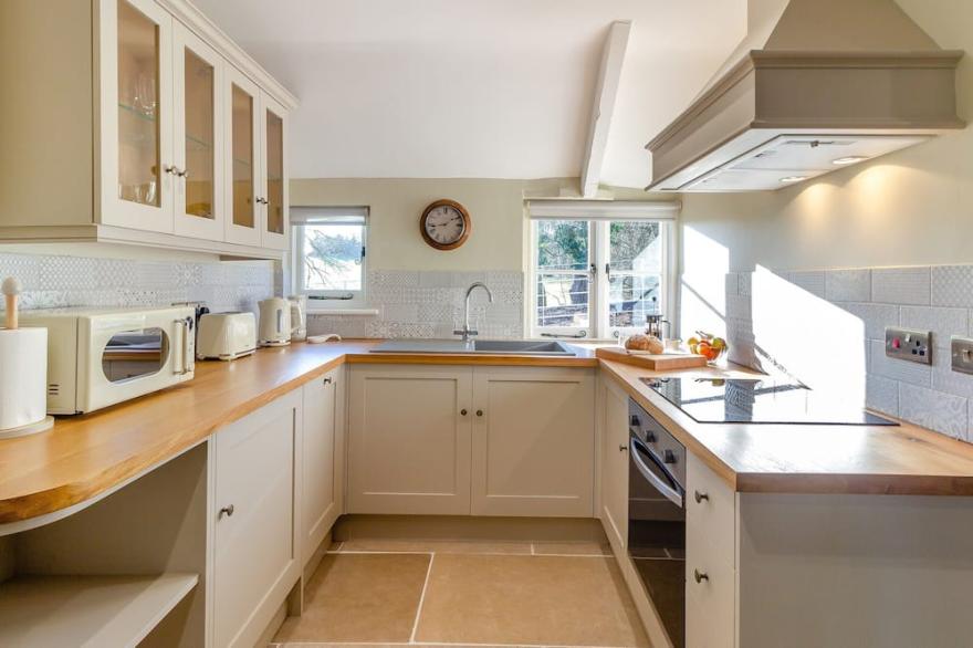 2 bedroom accommodation in Monmouth