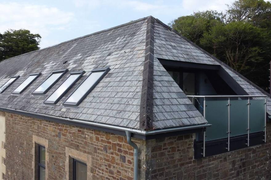 Stables Loft -  an apartment that sleeps 5 guests  in 2 bedrooms