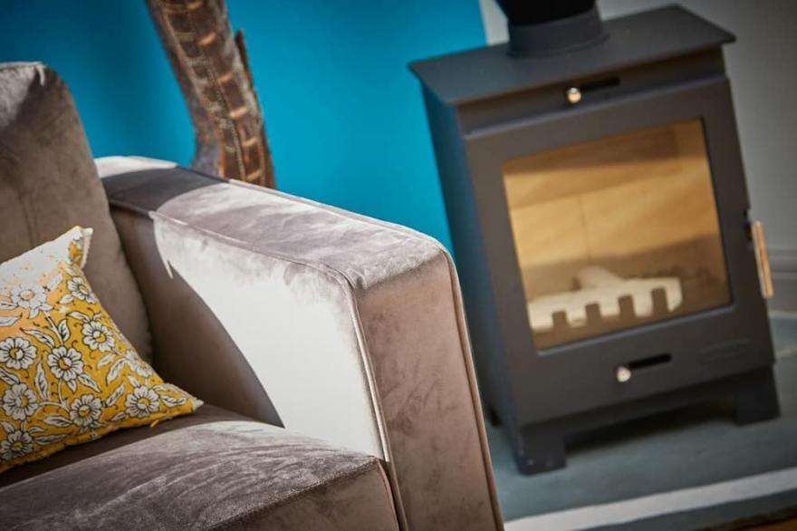 2 bedroom accommodation in Fitling, near Hornsea