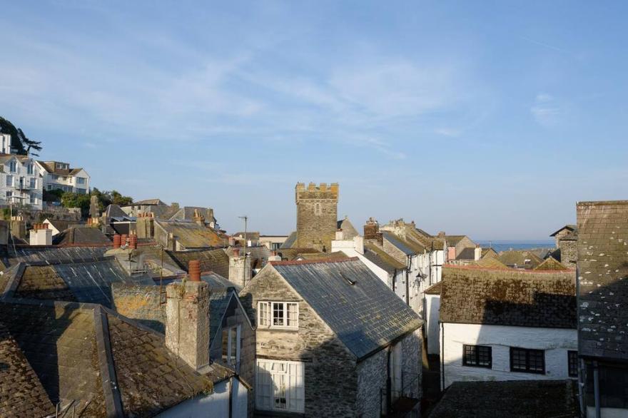 Modern apartment in the heart of Looe town