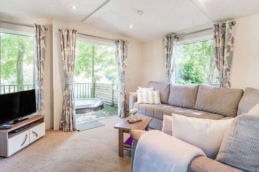 2 bedroom accommodation in Chippenham, Nr Newmarket