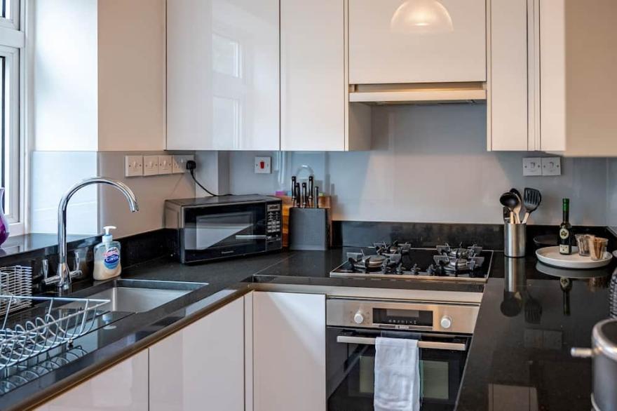 Pass the Keys | Modern Design Westbourne Grove apartment