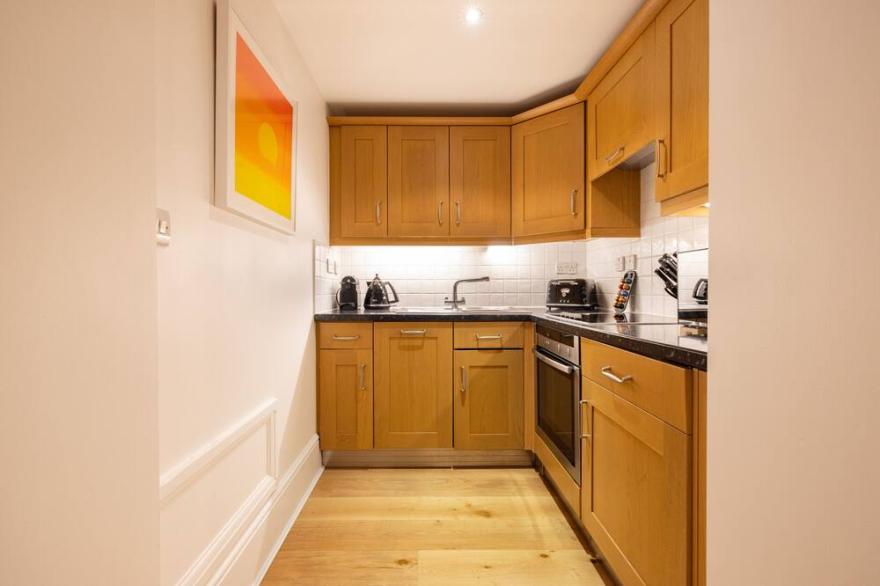 CCR9 - Studio Apartment, Sleeps 2