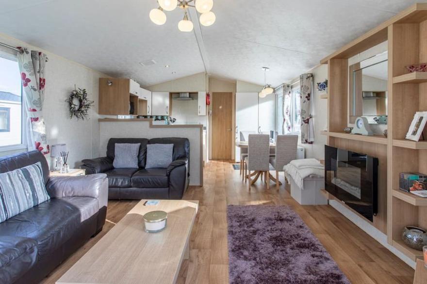 2 bedroom accommodation in Oulton Broad
