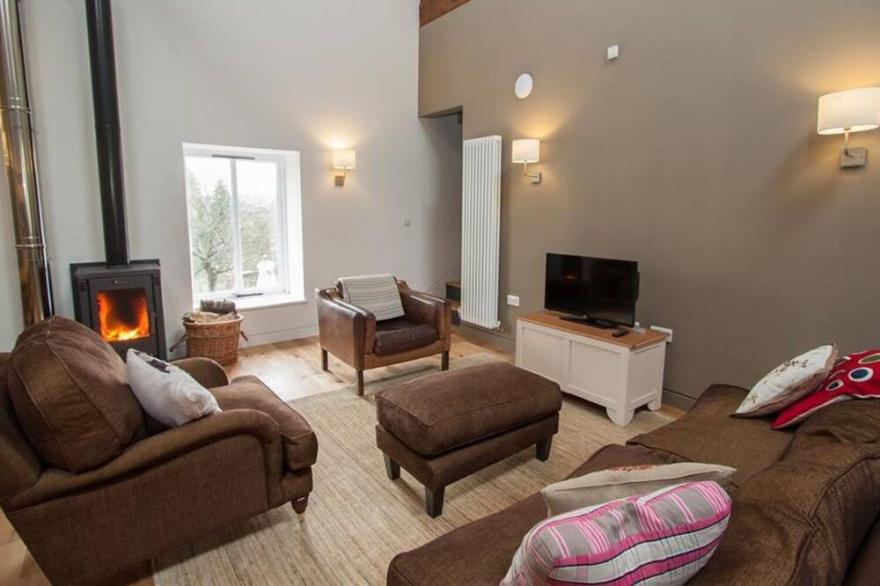 SUNNY BROW HAYLOFT, family friendly, with open fire in Hawkshead