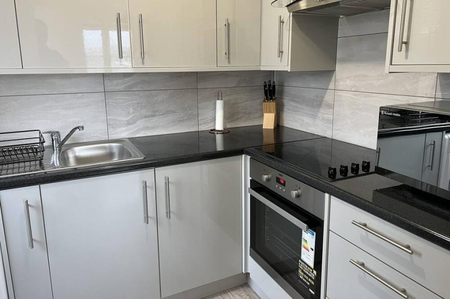 Impeccable 2-Bed Apartment in Erith