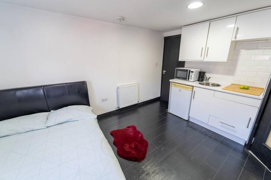 Lovely studio close to University of Birmingham!