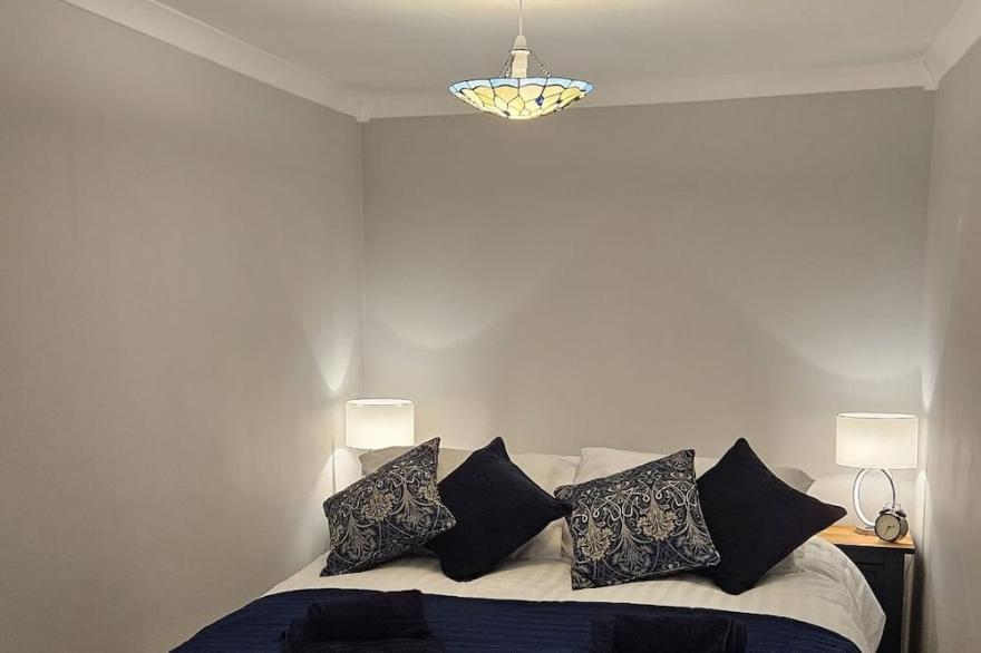 Ground floor well appointed cosy apartment in central Ludlow