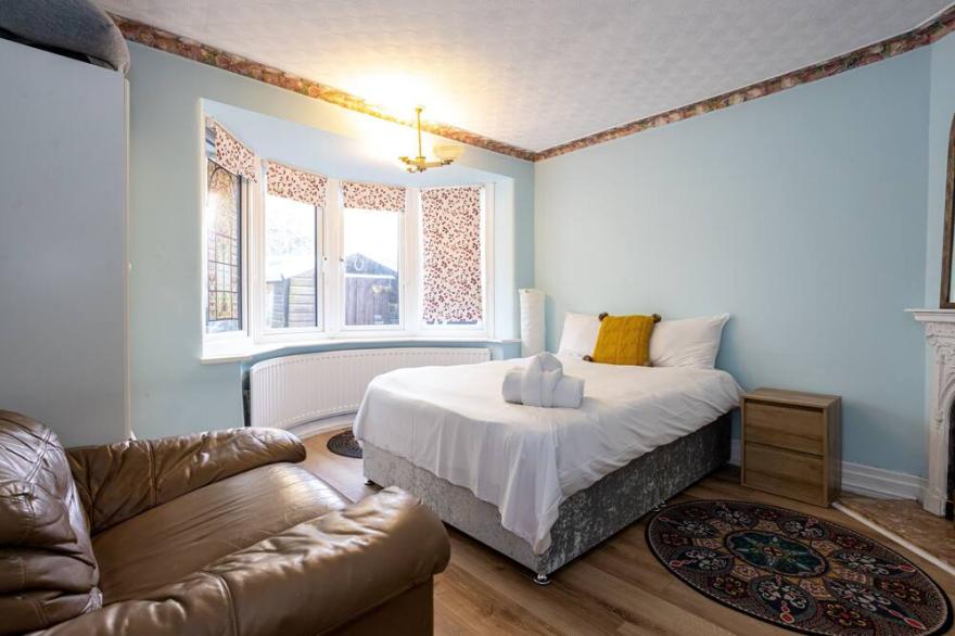 GuestReady - Gorgeous Garden Home in Manchester