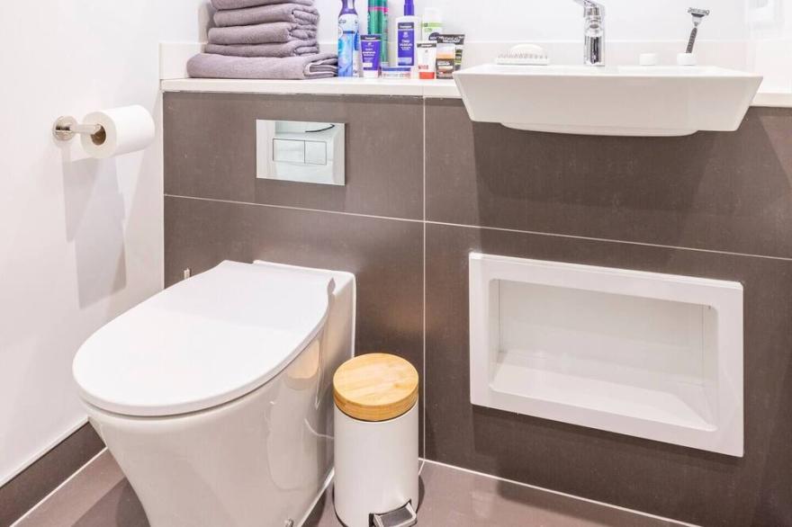 Double bedrooms apparent in zone 1