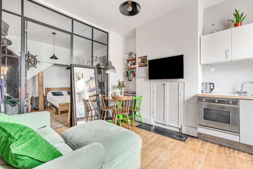Sleek & Cosy 1BD Flat in Clapham