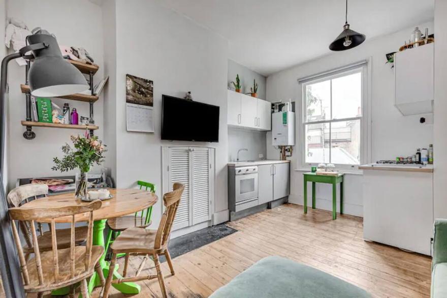 Sleek & Cosy 1BD Flat in Clapham