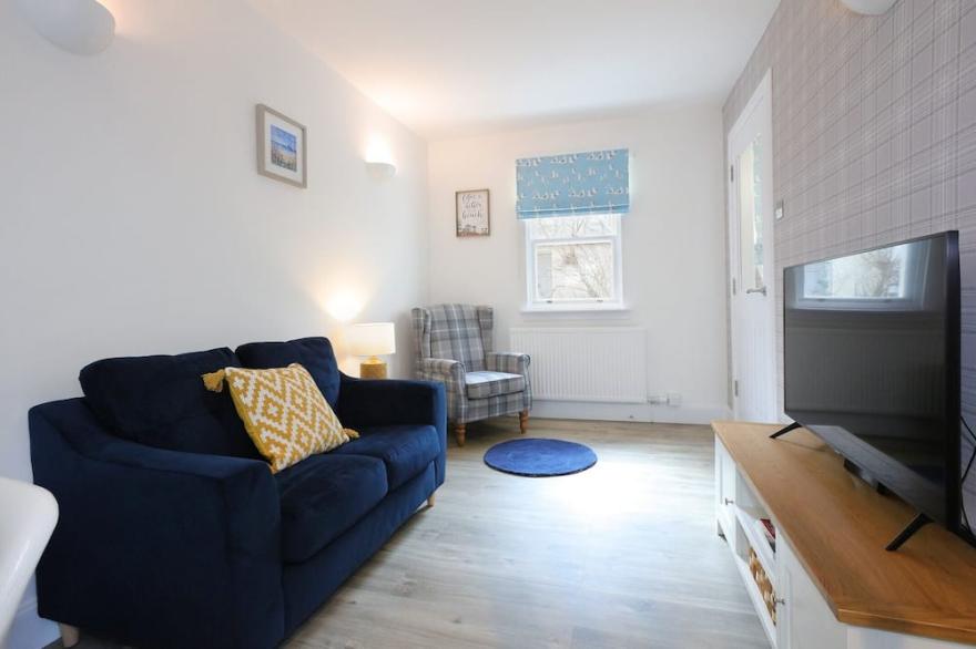 Unique home in the heart of North Berwick.  Sleeps 3
