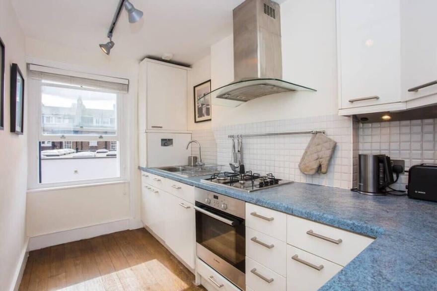 Comfortable Central 1 Bedroom Flat