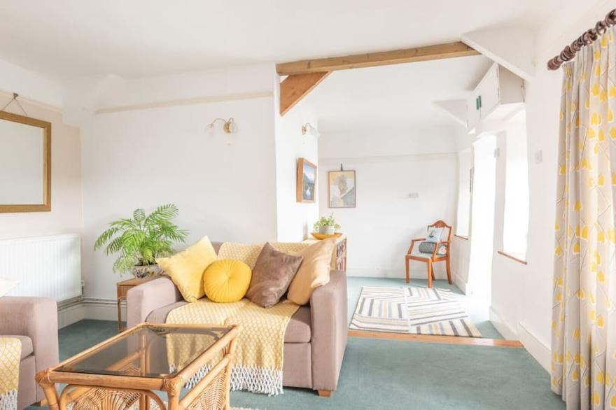 The Old Forge, an originally furnished cottage just half a mile from the historic village of Tintagel