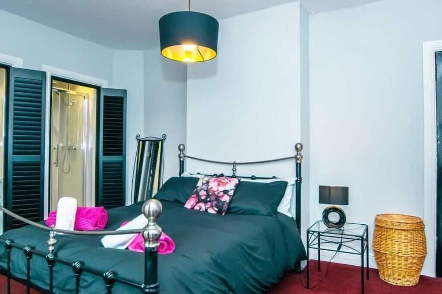 Cosy and Central 2BD Apartment Milngavie, Glasgow
