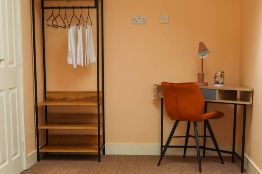 Duplex 2-Bed Apartment in West Bromwich Birmingham