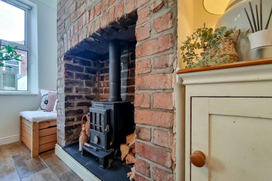 Modern 4 bedroom 2 bathroom house in Harrogate centre