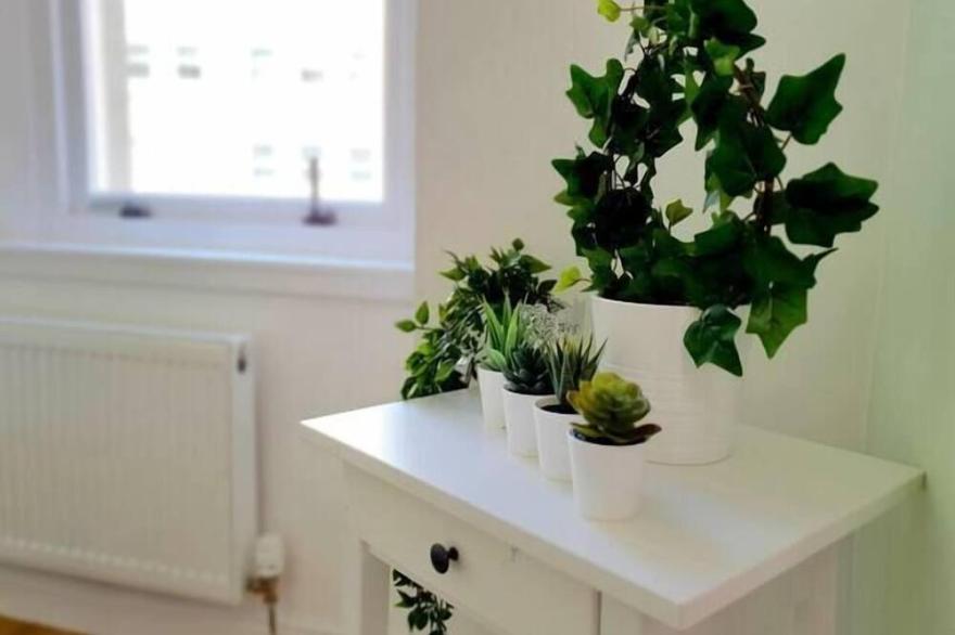 Cosy Flat, West End, Close to SEC, Hydro & Tourist Attractions
