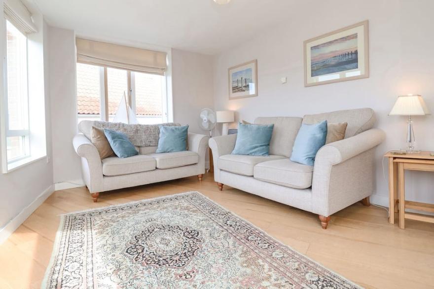 23 TIBBY'S WAY, family friendly, country holiday cottage in Southwold
